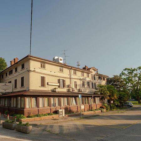נובה גוריקה Hotel Paquito מראה חיצוני תמונה